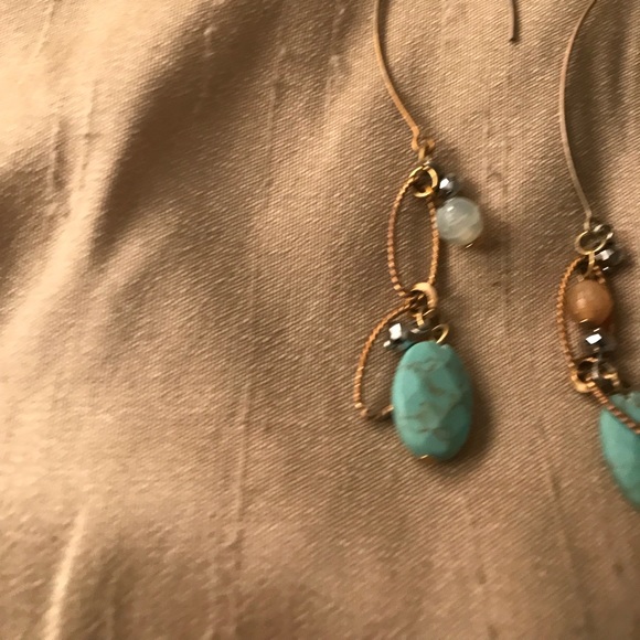 Long earring - Picture 1 of 2